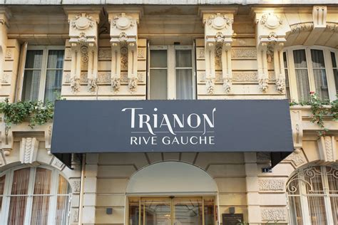 HOTEL TRIANON .